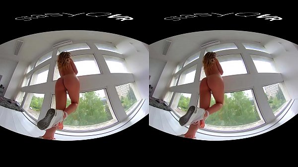 Beautiful Russian babe lusciously dancing and teasing in exclusive VR video